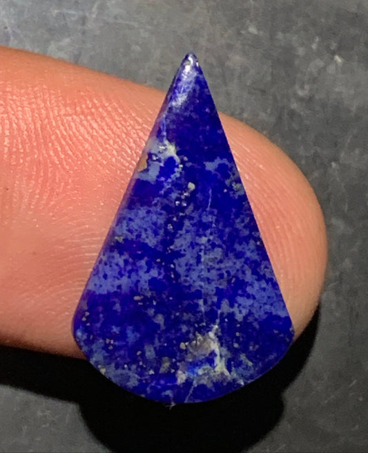 Lapis lazuli, cabochon de 23 mm x 14 x 3 - 5,5 carats. Parfait en bijouterie, collection ,exposition...