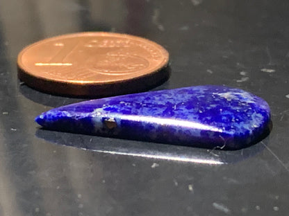 Lapis lazuli, cabochon de 23 mm x 14 x 3 - 5,5 carats. Parfait en bijouterie, collection ,exposition...