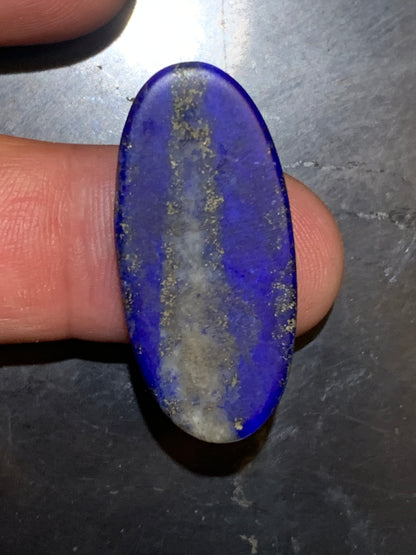 Lapis lazuli, cabochon de 36 mm x 17 x 7 - 42,5 carats. Parfait en bijouterie, collection ,exposition...