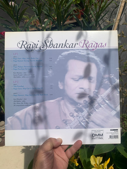 Disque vinyle - Artiste : Ravi Shankar – Ragas- Label : Vinyl Passion. Double album, 'Chant religieux Hindouiste/ Ragas' !