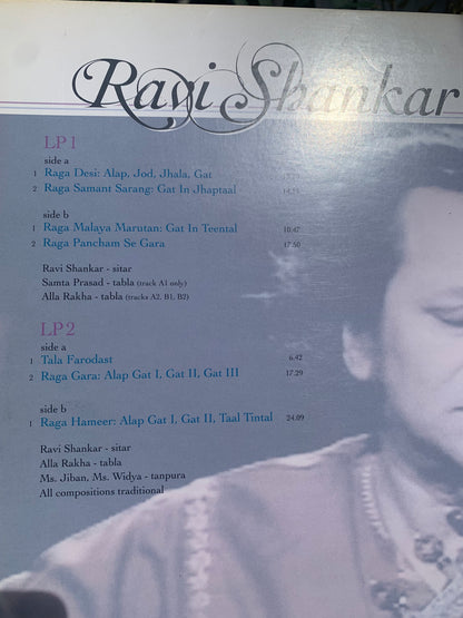 Disque vinyle - Artiste : Ravi Shankar – Ragas- Label : Vinyl Passion. Double album, 'Chant religieux Hindouiste/ Ragas' !