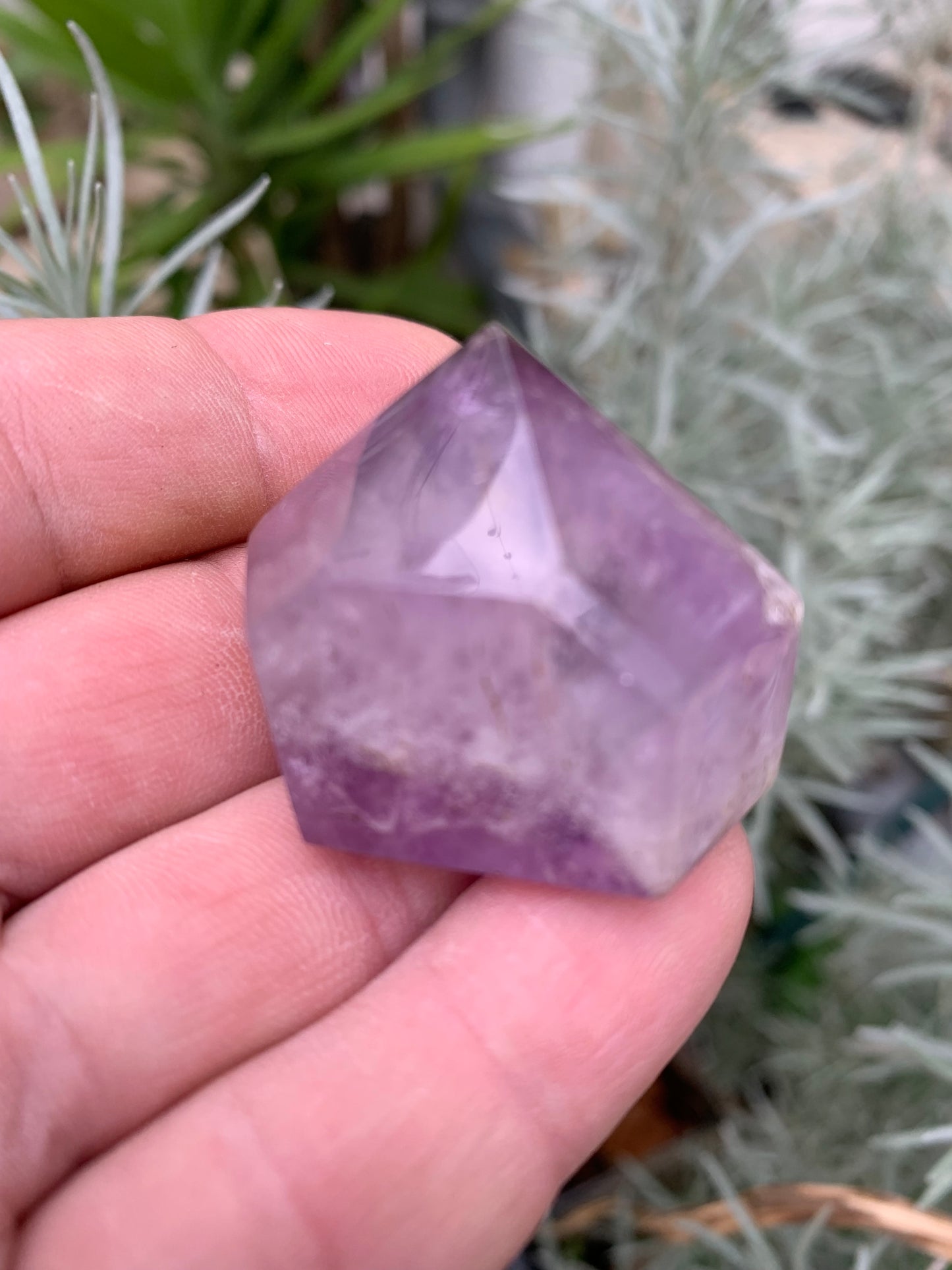 Cristal d’améthyste – Pointe naturelle de ± 38 x 32 x 30 mm – 47,3 g !