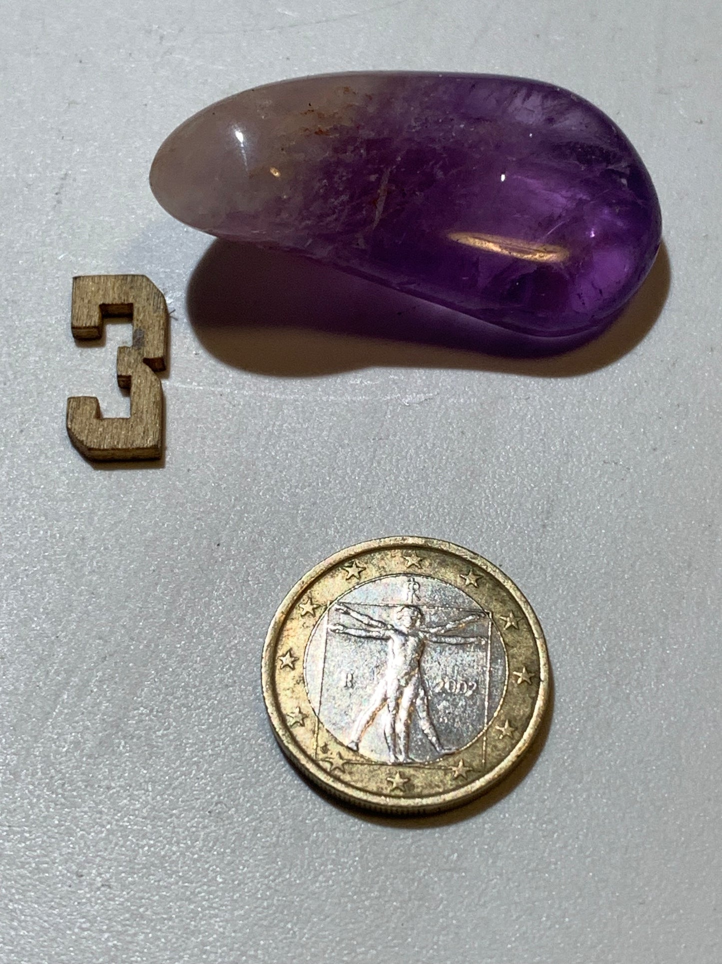 Améthyste – Pierres roulées à l'unité - ± 40 x 20 x 20 mm environ – De 11 à 28 g - parfait pour mettre dans les poches !