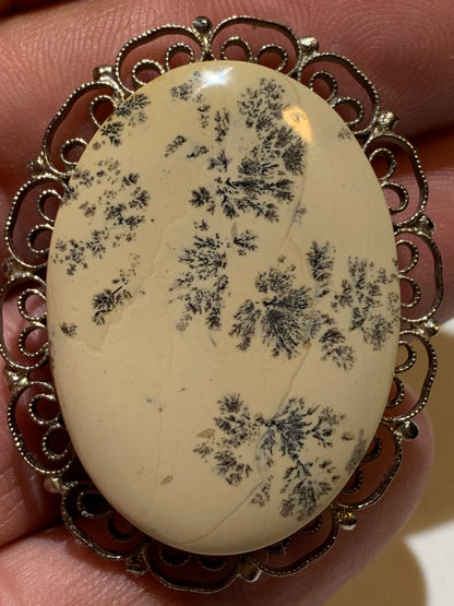 Broche en agate dentrique/ dentritique - 44 mm x 35 x 12 - 13,7 gr. - (Création par Serge le lapidaire)