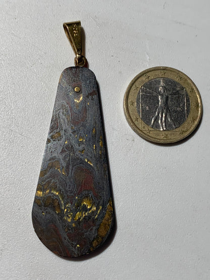 Œil de Fer, pendentif de 67 mm de hauteur x 22 de largeur x 4 d'épaisseur. Vendu avec cordon réglable de couleur noire offert !