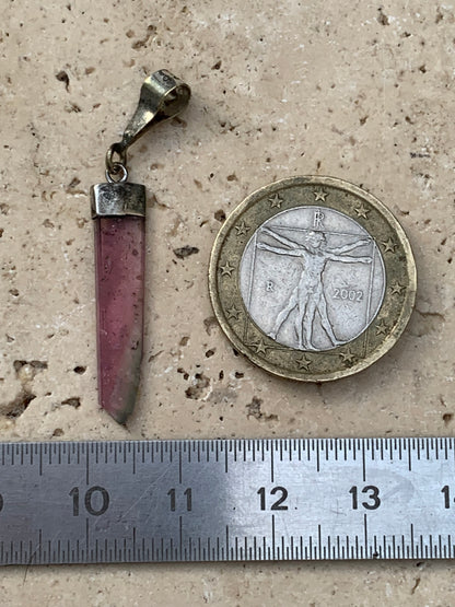 Tourmaline melon d'eau/ pastèque, pendentif en Argent de 40mm de hauteur x 6 de largeur x 2. Vendu avec cordon réglable de couleur noire !