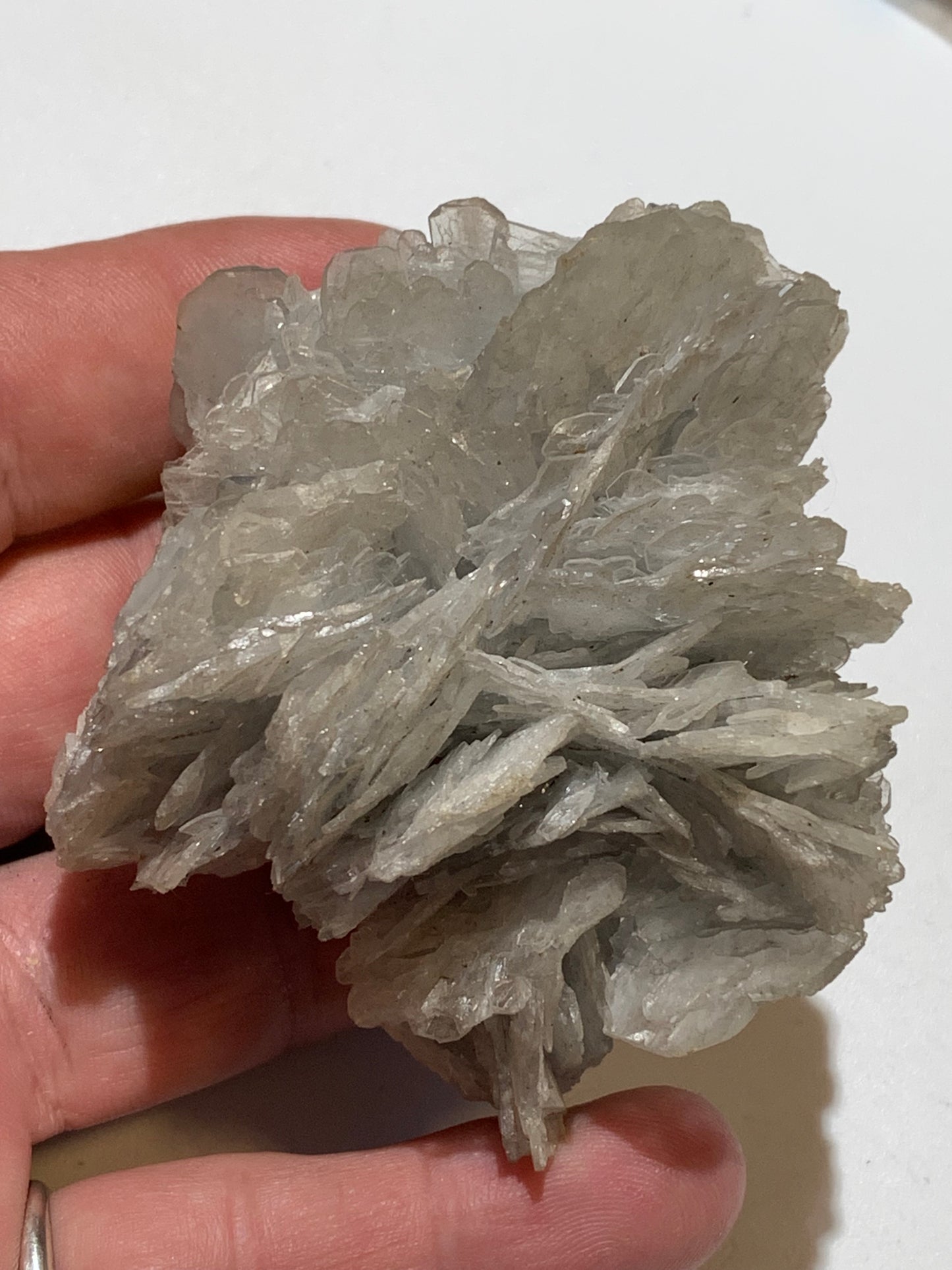 Baryte/ Barytine bleue (France) - Superbe spécimen brut de 73 mm x 62 x 45 - 219,3 gr. !