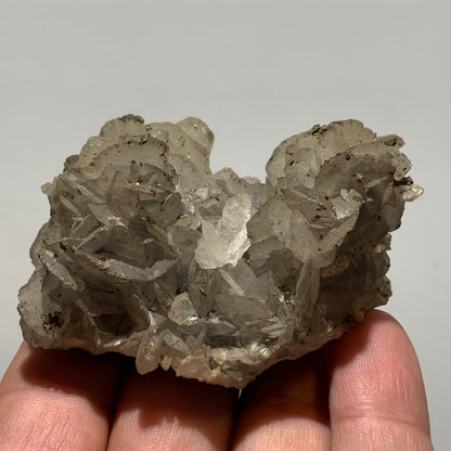 Baryte/ Barytine avec galène et chalcopyrite (France) - Superbe spécimen brut de 78 mm x 64 x 42 - 148 gr. !