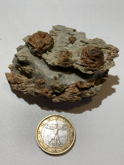 Grenat Grossulaire - Superbe spécimen brut de 60 mm x 51 x 33 - 97 gr. !