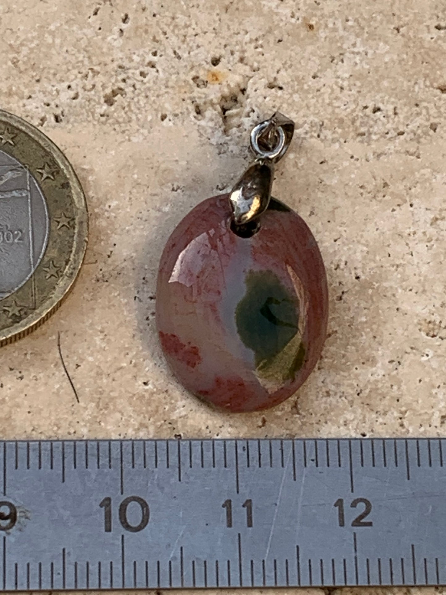 Jaspe orbiculaire, pendentif en Argent de 32mm de hauteur x16 de largeur x5d'épaisseur. Vendu avec cordon réglable !