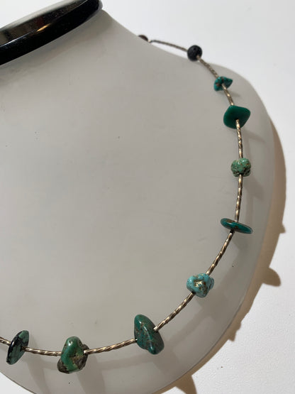 Collier créé par Zen Curiosity – Turquoise naturelle, perles baroques et fantaisie - Longueur 45 cm - Finition en Argent !