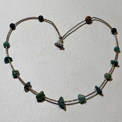 Collier créé par Zen Curiosity – Turquoise naturelle, perles baroques et fantaisie - Longueur 45 cm - Finition en Argent !