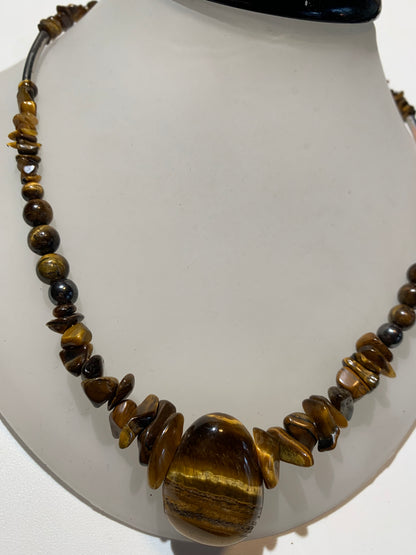 Collier créé par Zen Curiosity – Œil de tigre, perles baroques et rondes - Longueur 42 cm - 3 finitions au choix