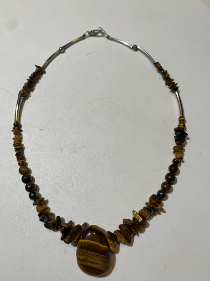 Collier créé par Zen Curiosity – Œil de tigre, perles baroques et rondes - Longueur 42 cm - 3 finitions au choix