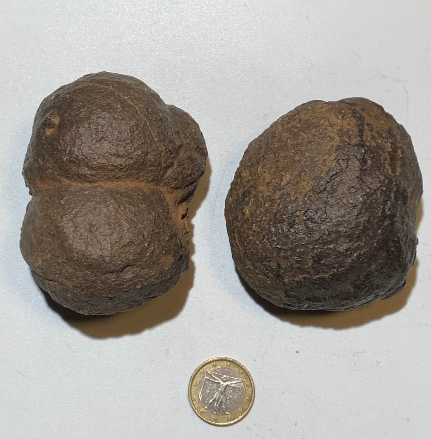 Boules de Moqui ou Pierres des Chamans - Paire unique de Ø 80 mm  – 601,5 g (les deux) – Pierre rare et exceptionnelle !