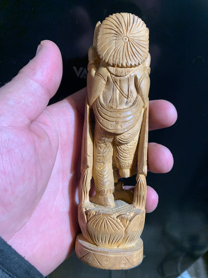 Statuette ancienne de Ganesh sculptée dans du bois de Santal - 15 cm de haut - 109,3 g . - Superbe pièce !