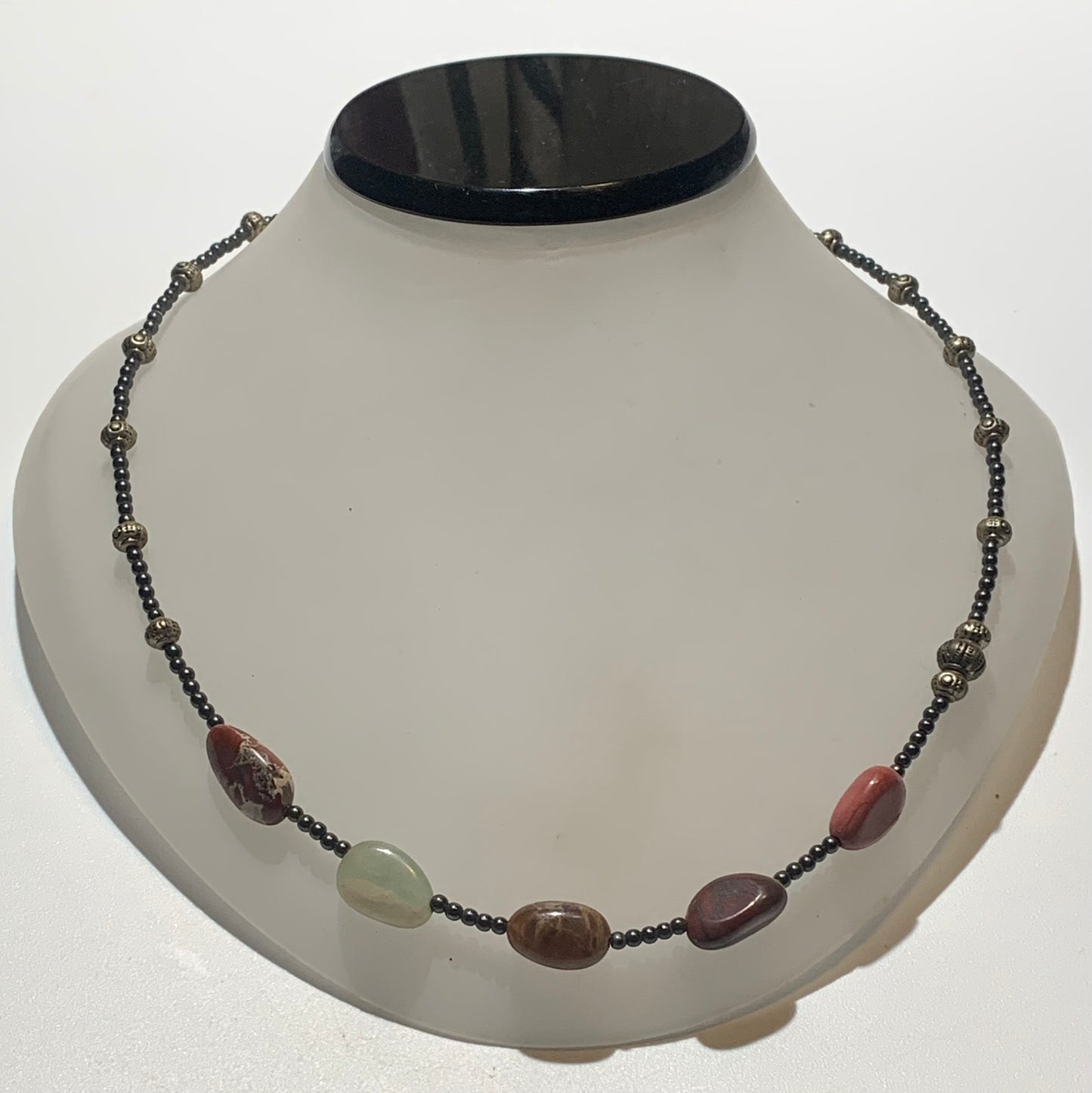 Collier créé par Zen Curiosity – Agate et hématite, perles gros grains et rondes - Longueur 44 cm - 3 finitions au choix