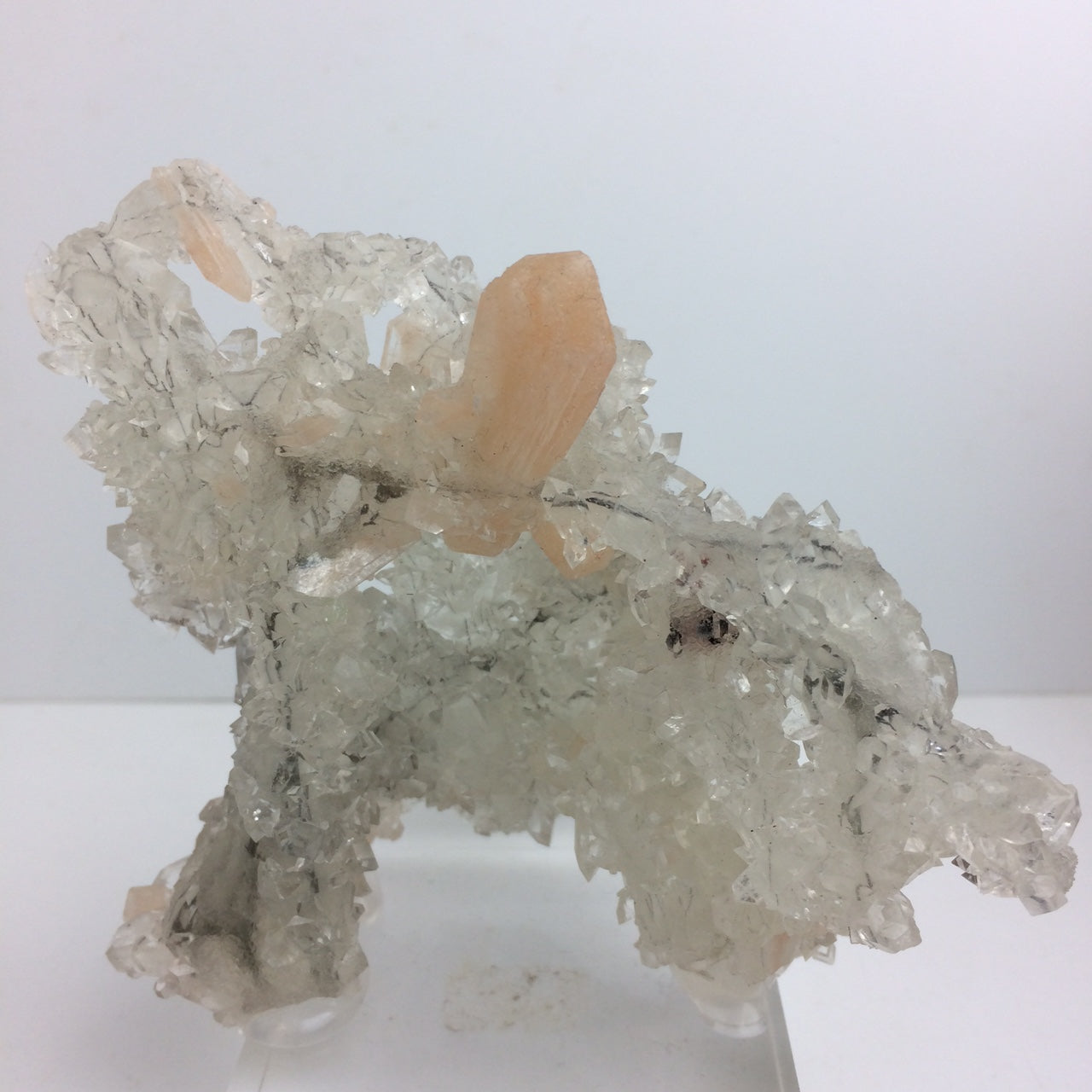 Apophyllite avec Stilbite sur socle – Superbe spécimen naturel, pièce de collection - 📽️ Vidéo disponible