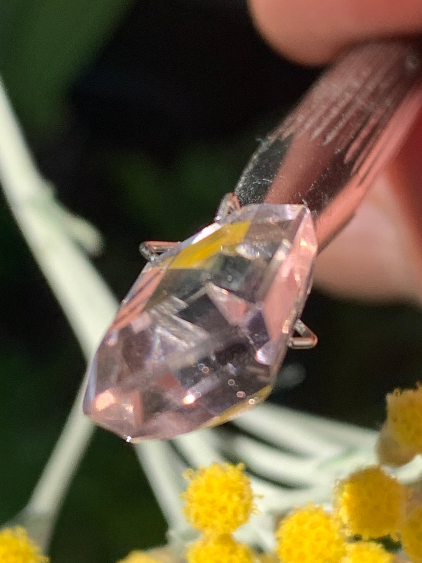 Ametrine, pierre taillée de 13mm x10 x7 - 7 carats. Magnifiques reflets bi-couleurs, parfait en bijouterie, collection ,exposition...