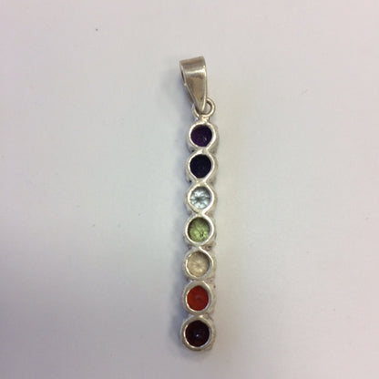 Pendentif '7 chakras' en Argent 0.925, pierres de qualité 'gemme', sertis de 55 millimètres de hauteur x 5 x 4 millimètres. Superbe pièce, parfait !
