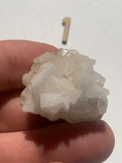 Halite, minéral naturel composé de chlorure de sodium (NaCl), plus connu sous le nom de sel gemme - 2 pièces au choix !
