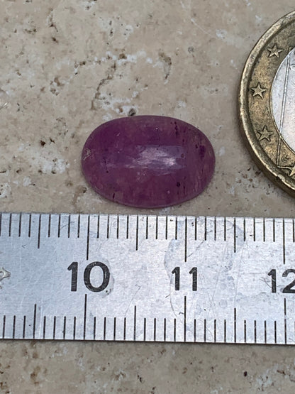Améthyste, cabochon de 10mm x 5 x 4 - 1,5 carats Parfait en bijouterie, collection ,exposition...