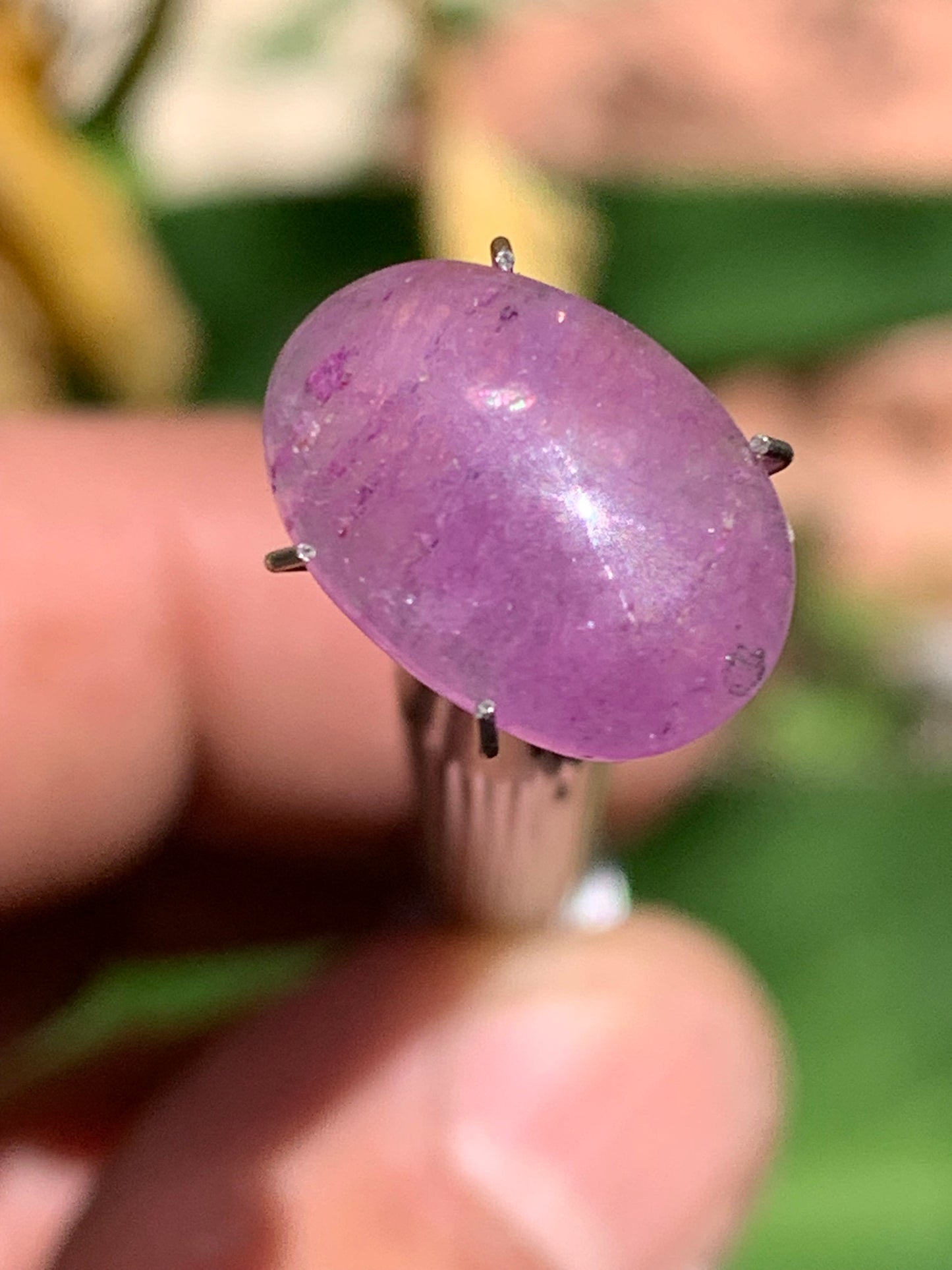 Améthyste, cabochon de 10mm x 5 x 4 - 1,5 carats Parfait en bijouterie, collection ,exposition...