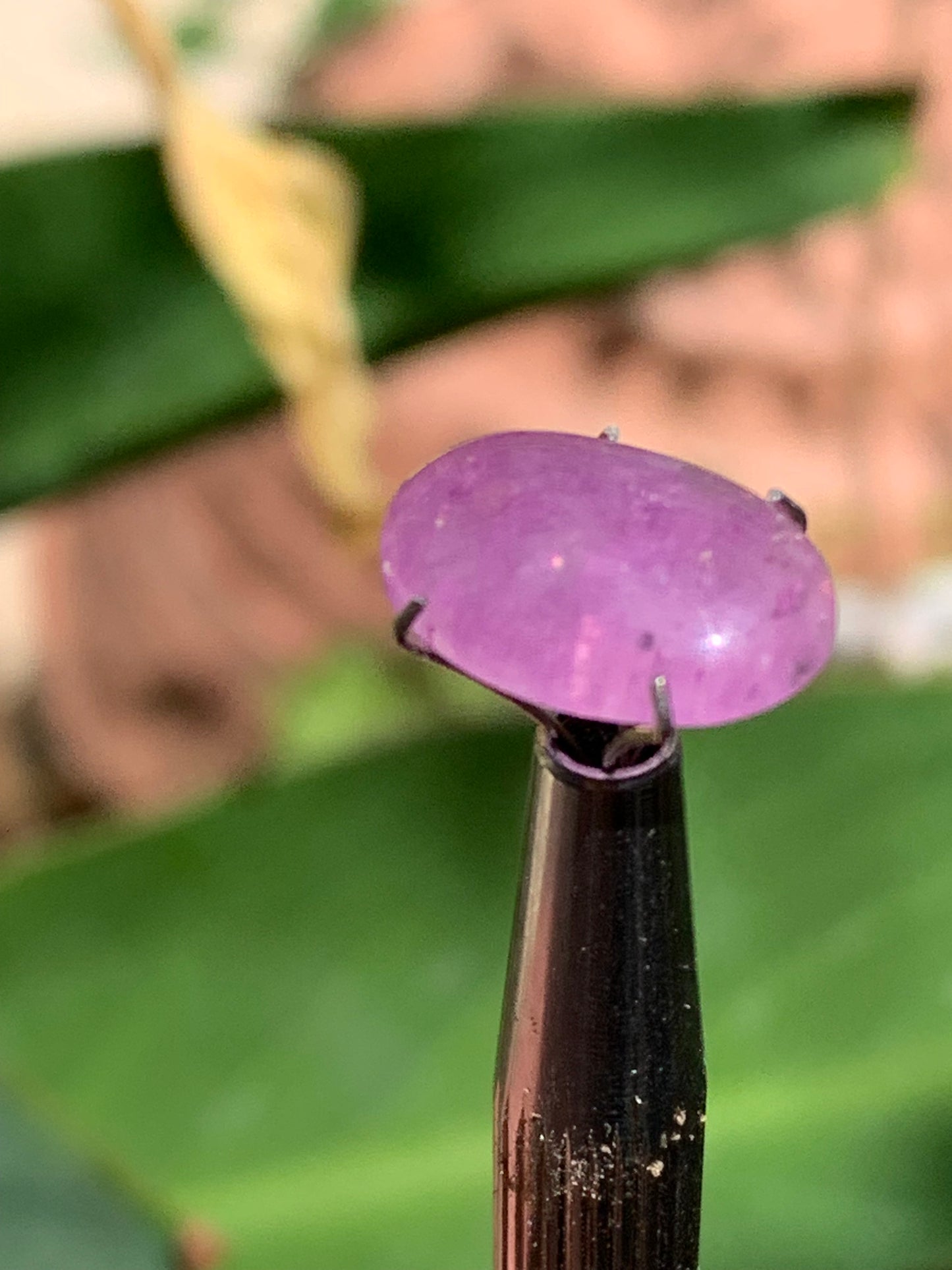 Améthyste, cabochon de 10mm x 5 x 4 - 1,5 carats Parfait en bijouterie, collection ,exposition...