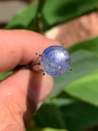 Cyanite disthène, cabochon de 10mm de diamètre x 5 - 4,5 carats. Parfait en bijouterie, collection, exposition...