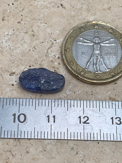 Cyanite disthène, cabochon de 15mm x 8 x 4 - 5 carats. Parfait en bijouterie, collection ,exposition...