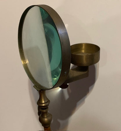 Bougeoir/ loupe réglable de 39 à 55 cm de haut - Fait en métal - 39x 10 cm - 732 gr.