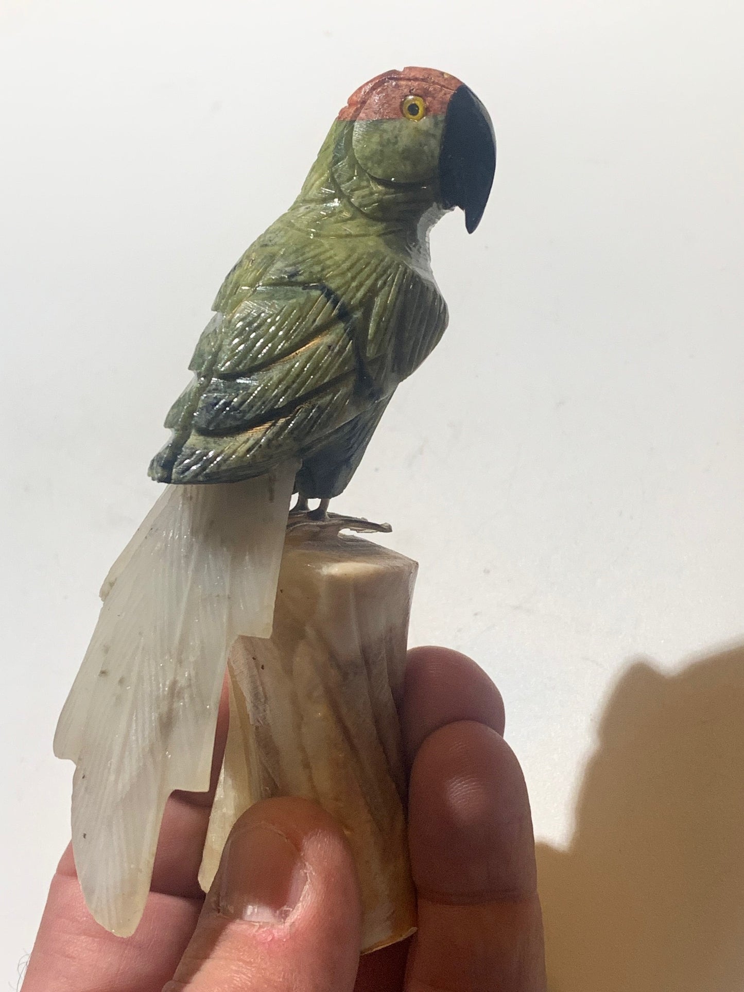 Statuette de Perroquet 'Amazone' Fait Main – Pièce Artisanale aux Très Belles Finitions, Objet Décoratif Unique et Élégant - 12 x 6 x 4 cm - 170,8 g