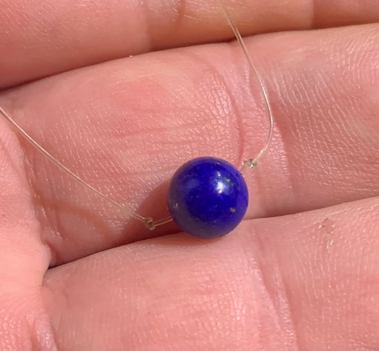 Lapis-Lazuli – Colliers avec Perles Uniques de Tailles Variées (6 à 20 mm) – Création Zen Curiosity – Cordon Transparent ou Fil Métal avec Fermoir en Argent