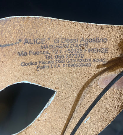 Masque 'ALICE' en cuir blanc de la Comedie Del Arte (Firenze) - Signé par le fabricant 'Alice' - 24 x 15 x 0,3 cm