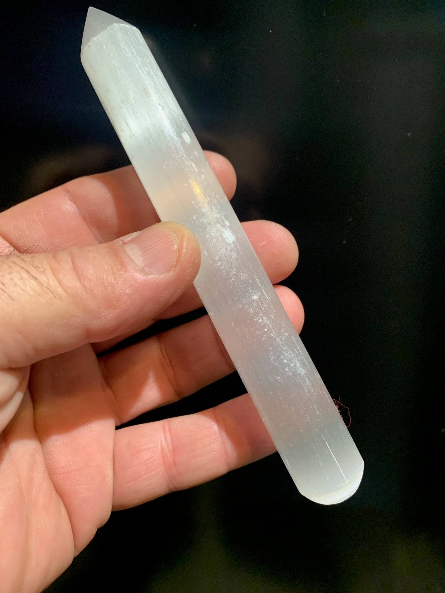 Rose Quartz Massage Stick - 11cm, Beauty Tool to Stimulate Circulation and Relax the Face!