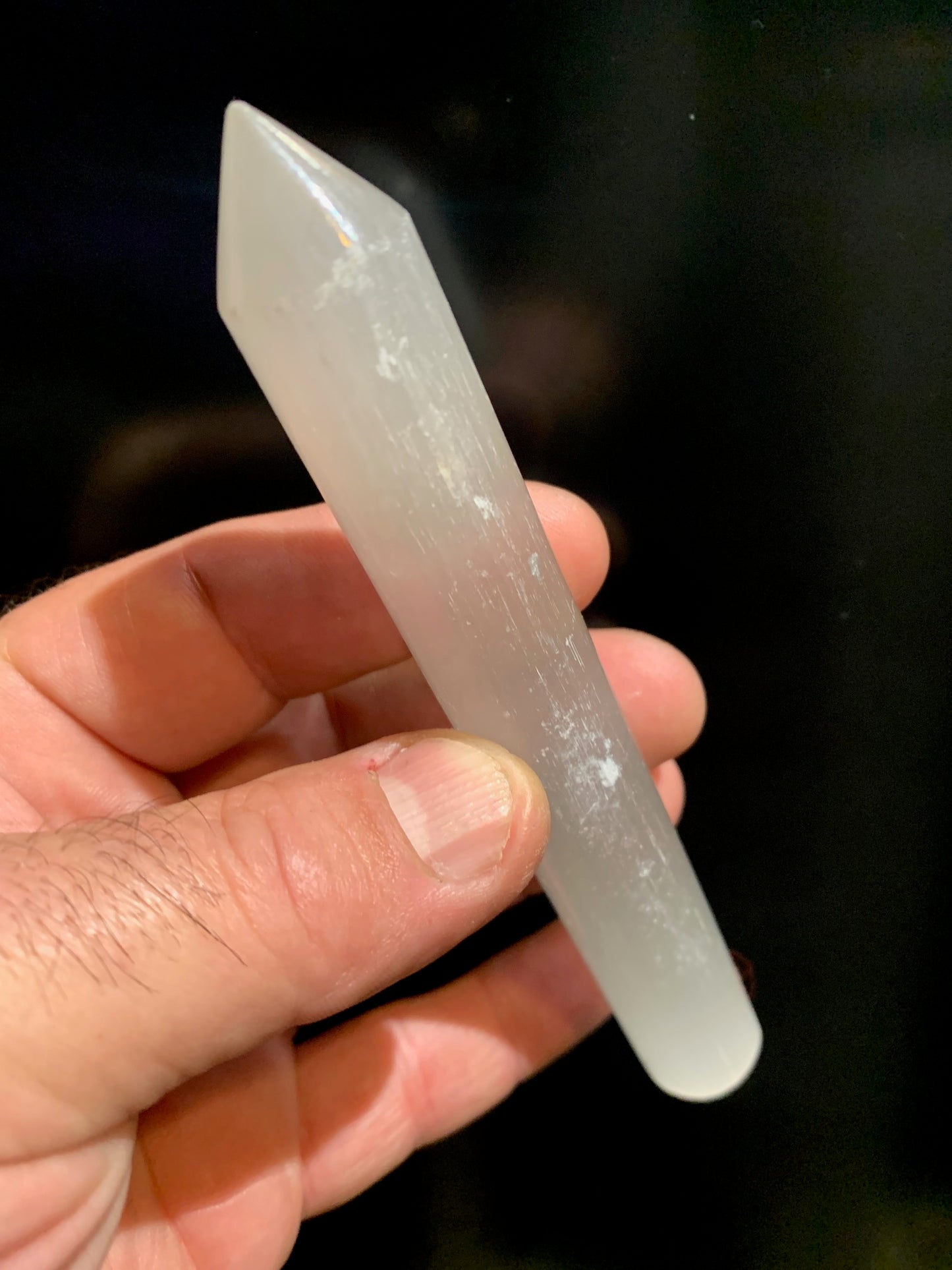 Rose Quartz Massage Stick - 11cm, Beauty Tool to Stimulate Circulation and Relax the Face!