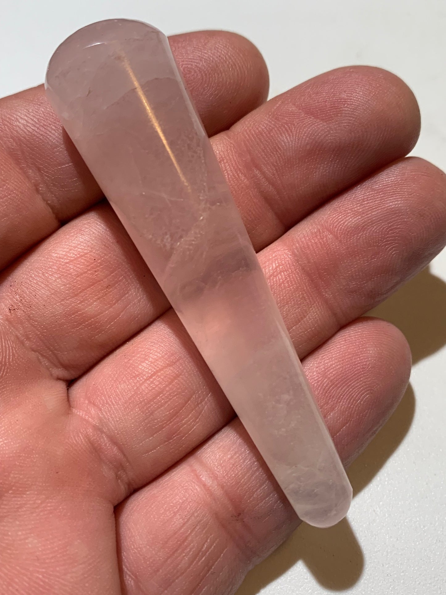 Bâton de massage en quartz rose - 8 cm - 33 gr.