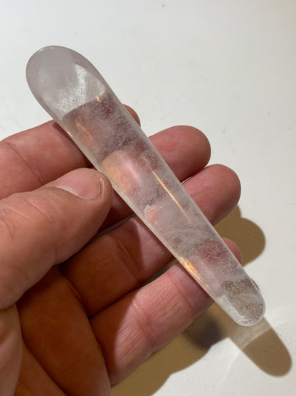 Bâton de massage en Cristal de roche (Quartz blanc) - 11 cm -43 gr.
