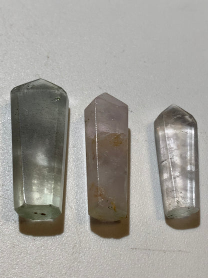 Fluorite multicolore - Lot de 3 petites pointes/ lasers 35 à 30 mm - Parfait pour la bijouterie ou collection