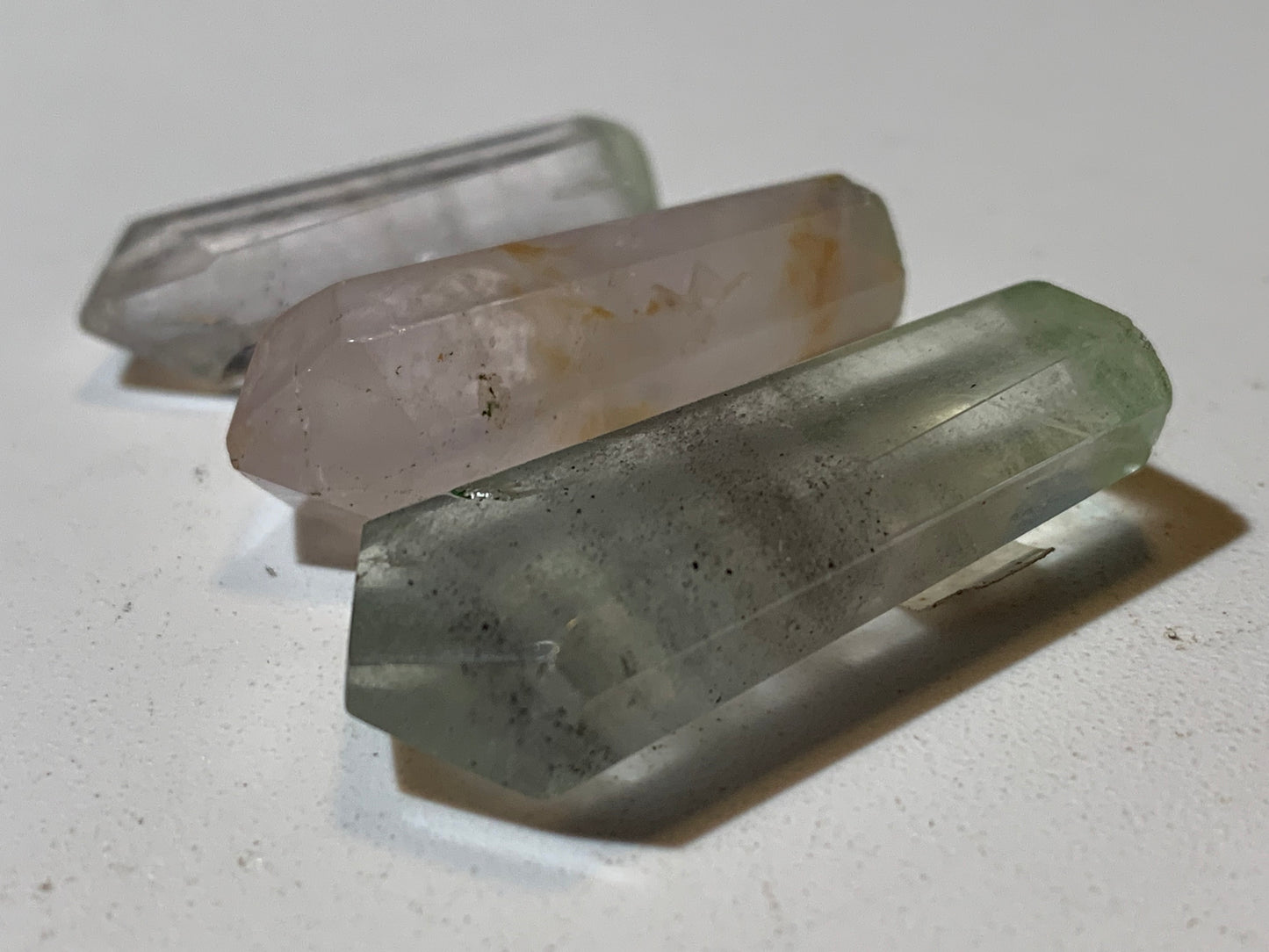 Fluorite multicolore - Lot de 3 petites pointes/ lasers 35 à 30 mm - Parfait pour la bijouterie ou collection