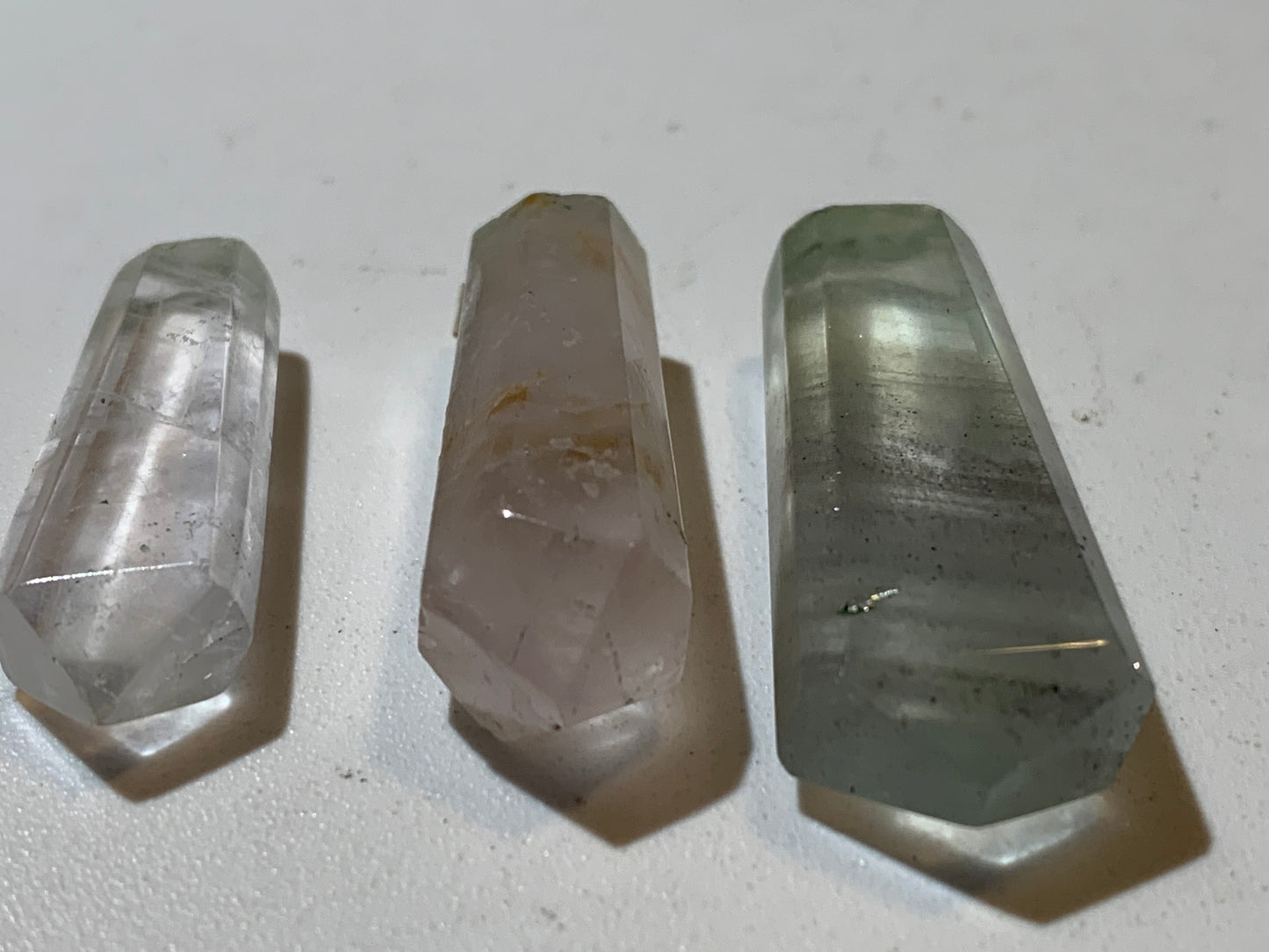 Fluorite multicolore - Lot de 3 petites pointes/ lasers 35 à 30 mm - Parfait pour la bijouterie ou collection