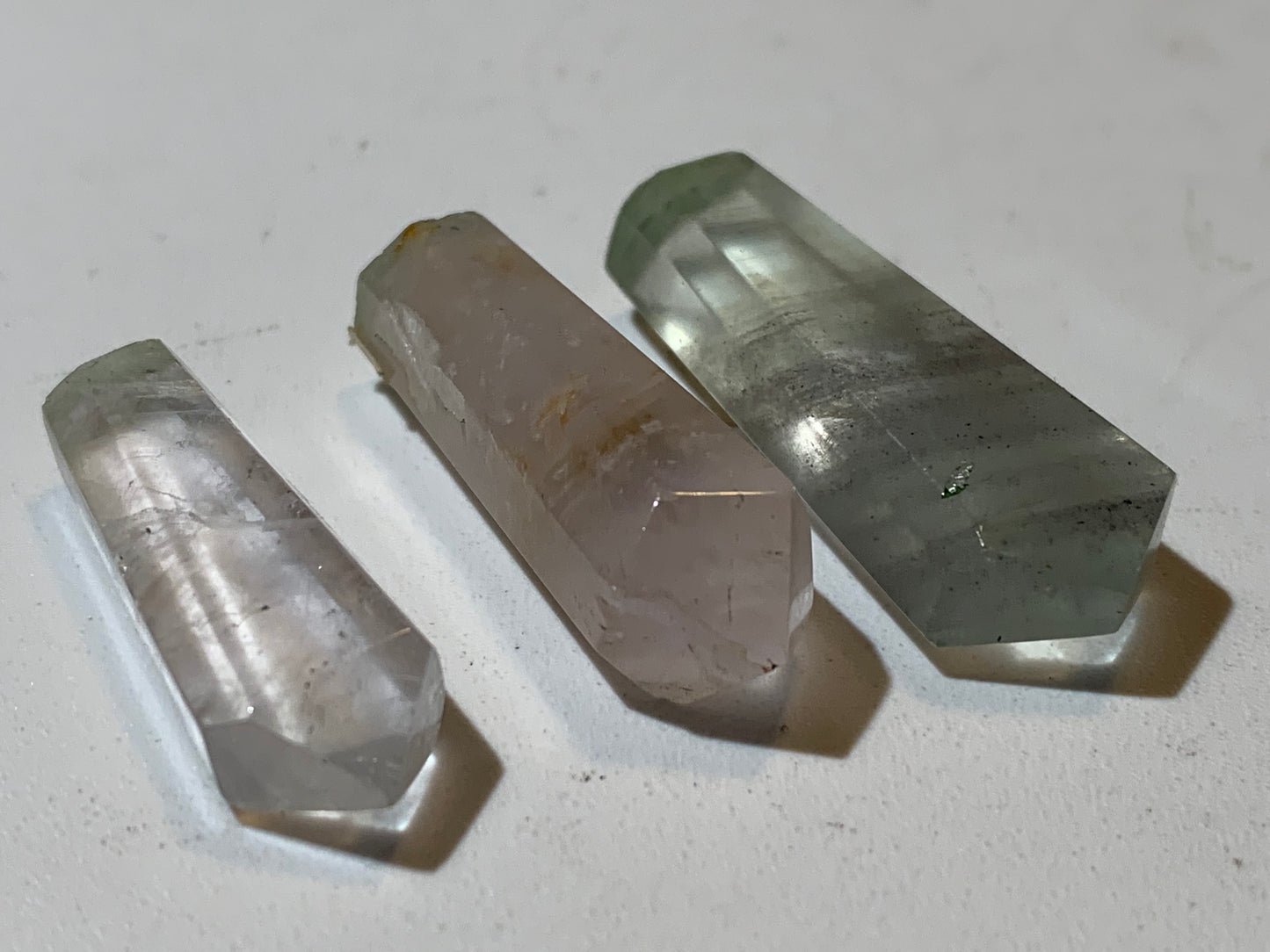 Fluorite multicolore - Lot de 3 petites pointes/ lasers 35 à 30 mm - Parfait pour la bijouterie ou collection