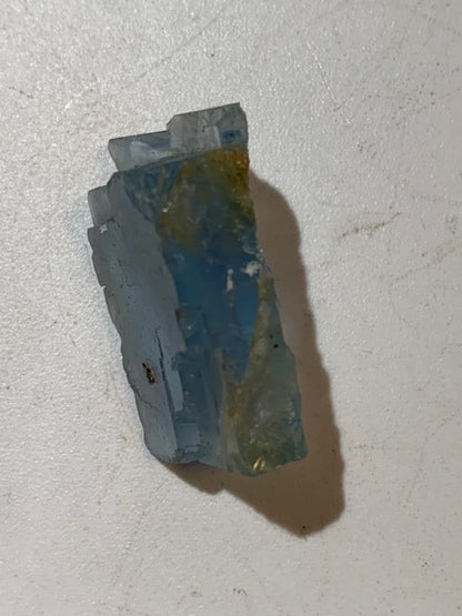 Fluorite bleue de France - 32 mm x 20 x 19 / 21,1 grammes