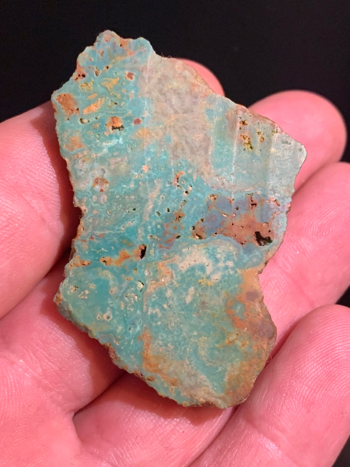 Turquoise verte du Mexique, demi pépite naturelle de 59 mm x 42 x 19 - 26,9 gr.