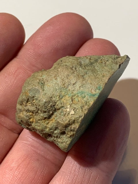 Turquoise verte du Mexique, demi pépite naturelle de 41 mm x 27 x 20 - 22,3 gr.