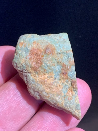 Turquoise verte du Mexique, demi pépite naturelle de 41 mm x 27 x 20 - 22,3 gr.