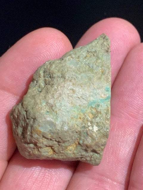 Turquoise verte du Mexique, demi pépite naturelle de 41 mm x 27 x 20 - 22,3 gr.