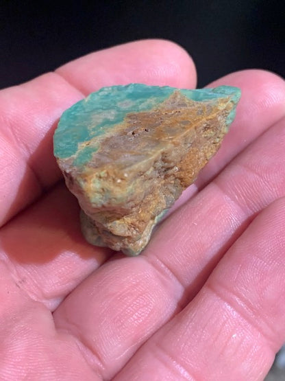 Turquoise verte du Mexique, demi pépite naturelle de 36 mm x 27 x 26 - 24,2 gr.