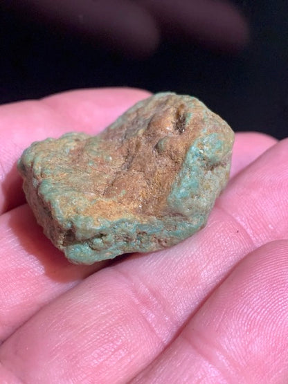 Turquoise verte du Mexique, pépite naturelle de 35 mm x 33 x 23,6 - 23,6 gr.