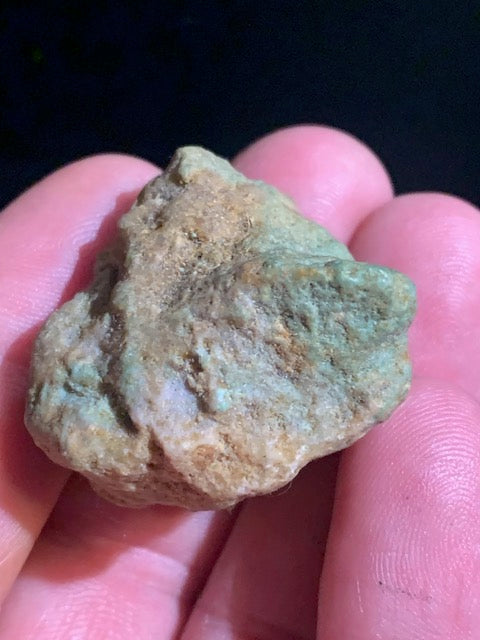Turquoise verte du Mexique, pépite naturelle de 35 x 30 x 27 - 27,3 gr.